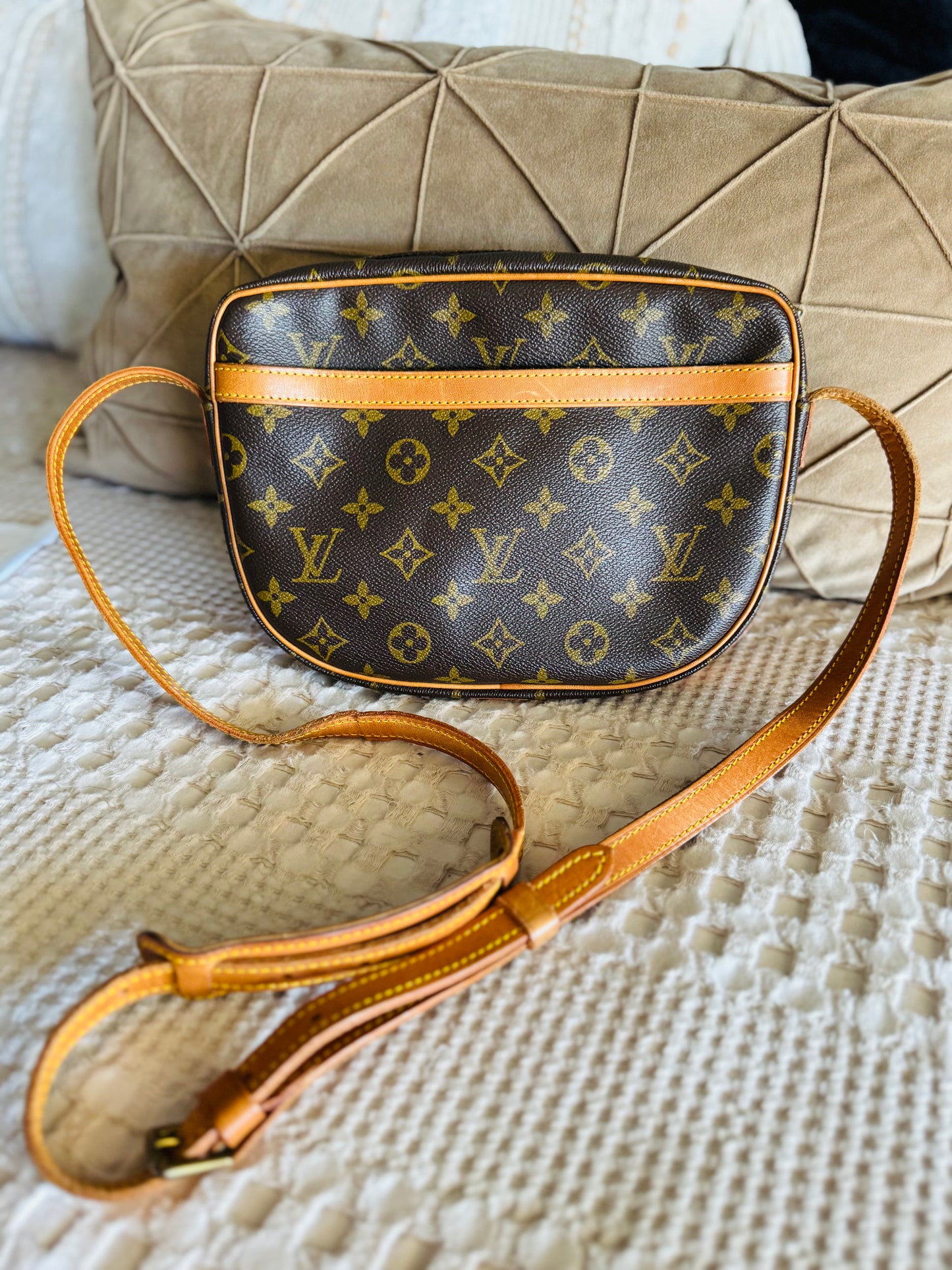Authentic monogram Jeune Fille mm