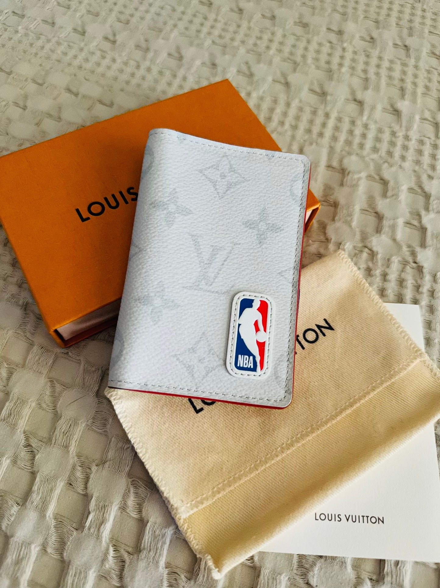 LV NBA Pocket Organizer