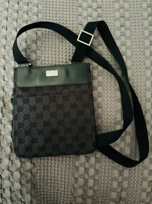 Authentic Gucci crossbody